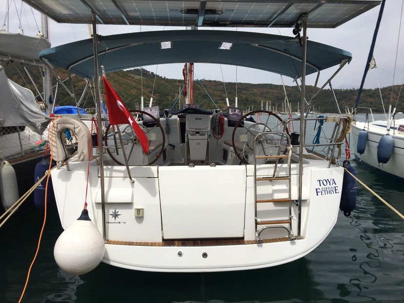 Jeanneau 43 Toya