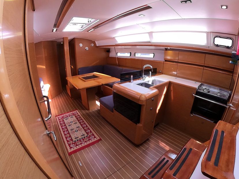 Jeanneau 43 Toya
