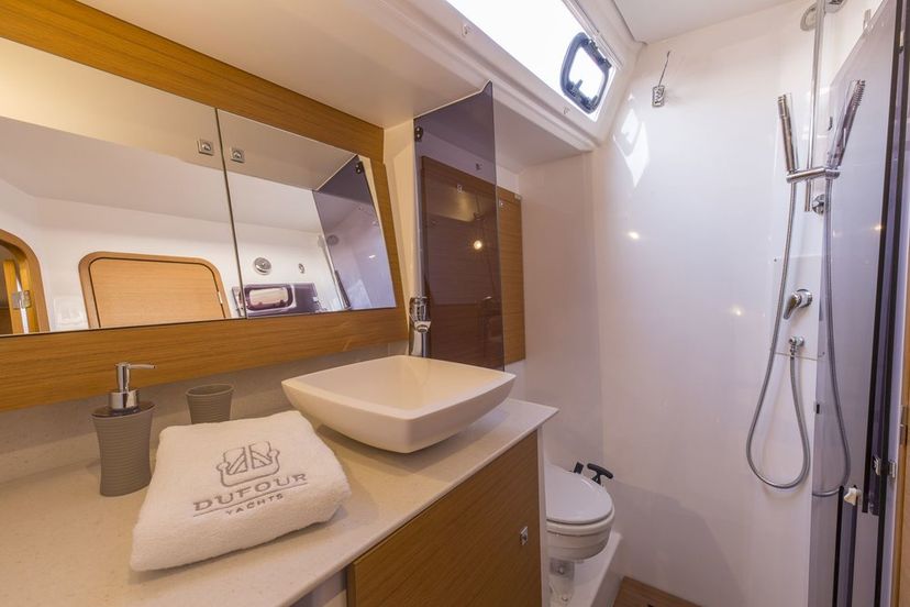 Dufour Yachts 52 Sunshine Planet