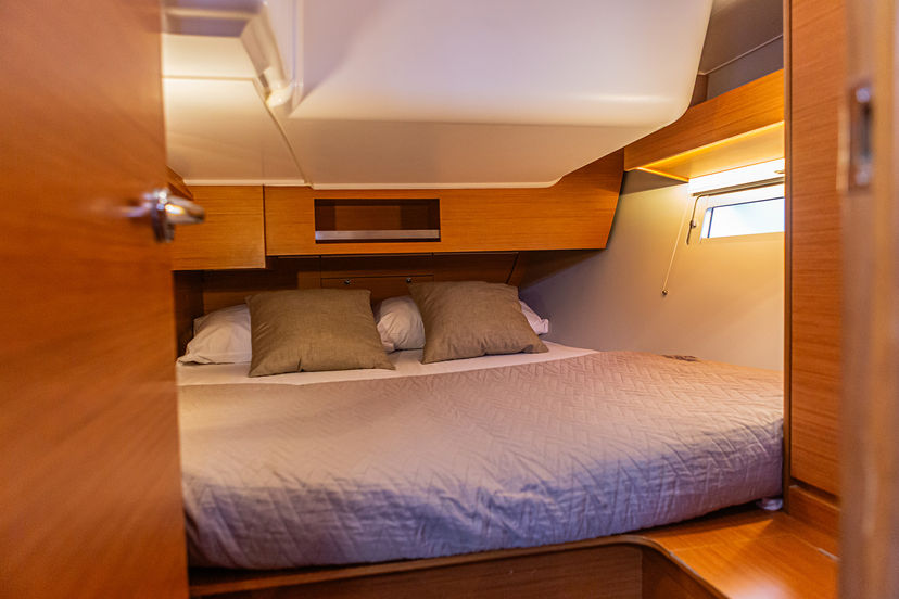 Dufour Yachts 39 Sympathy Planet