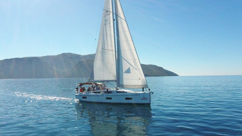 Bavaria Yachtbau C42 Fiesta