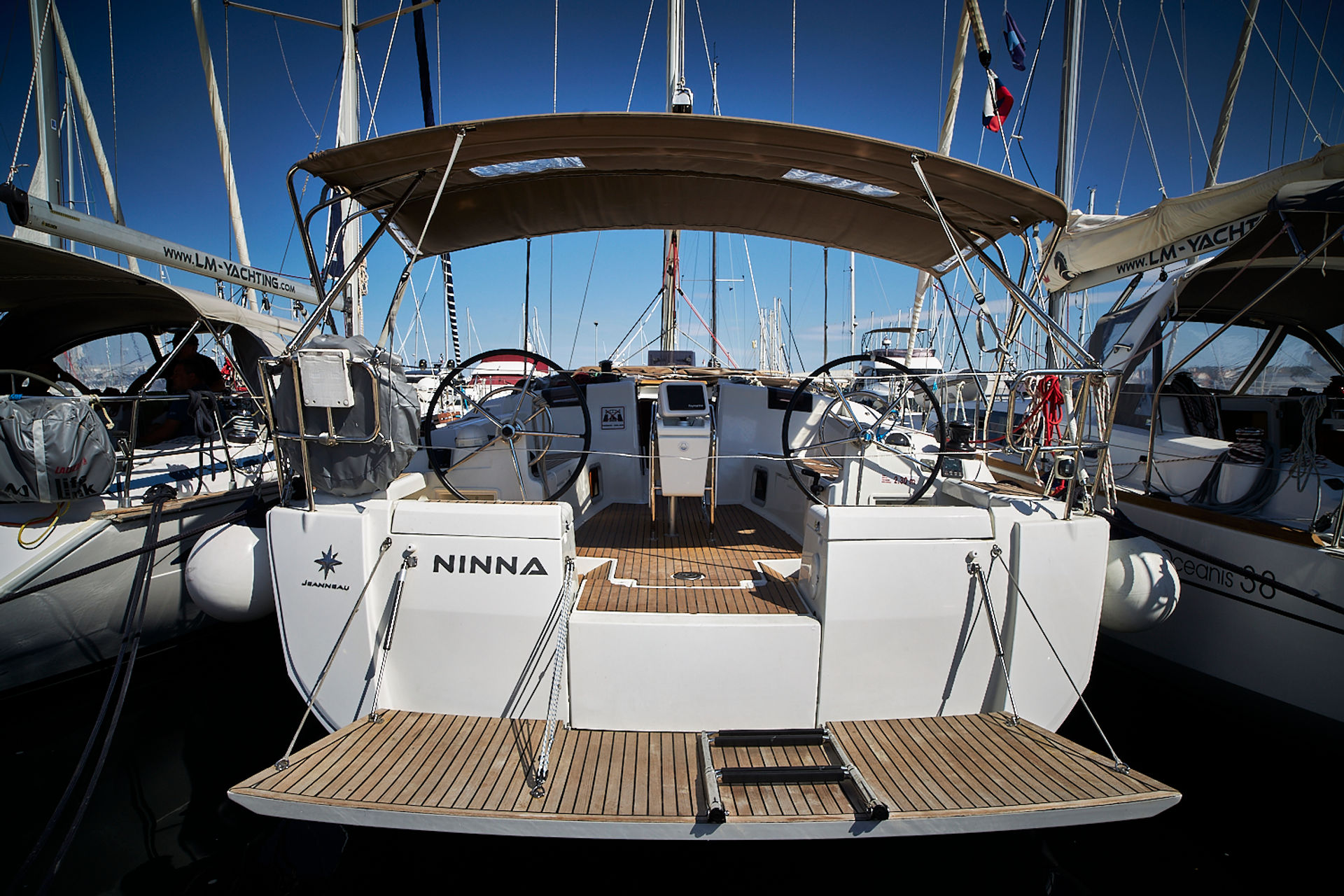 nausys-12851053-107061-main.jpg