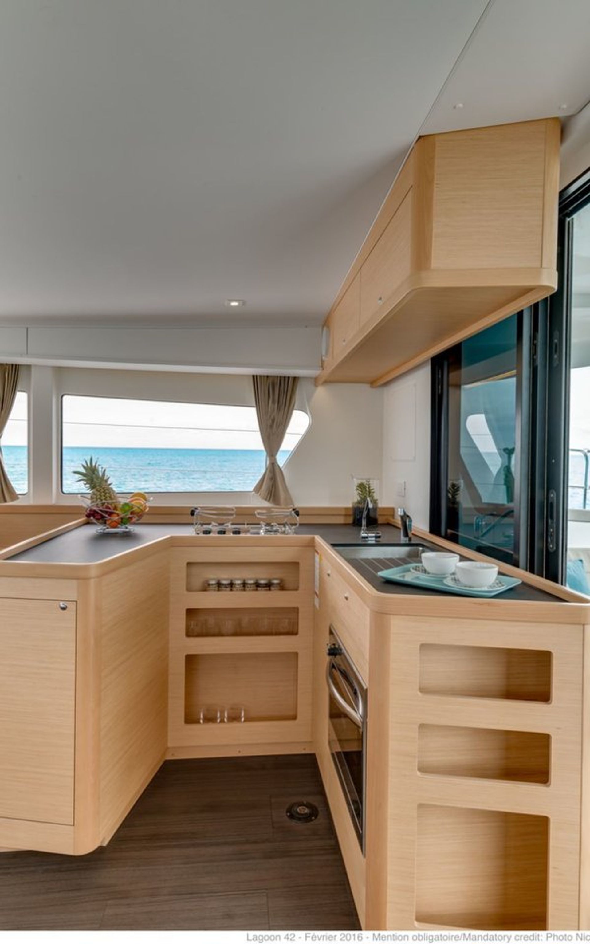 nausys-12855564-9870890-L42kitchen..jpg