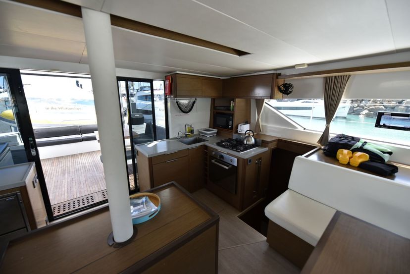 Leopard Catamarans 46 SEADUCTION