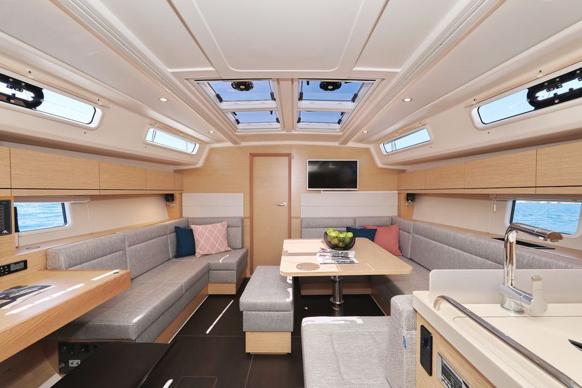 Hanse Yachts 45 One Life