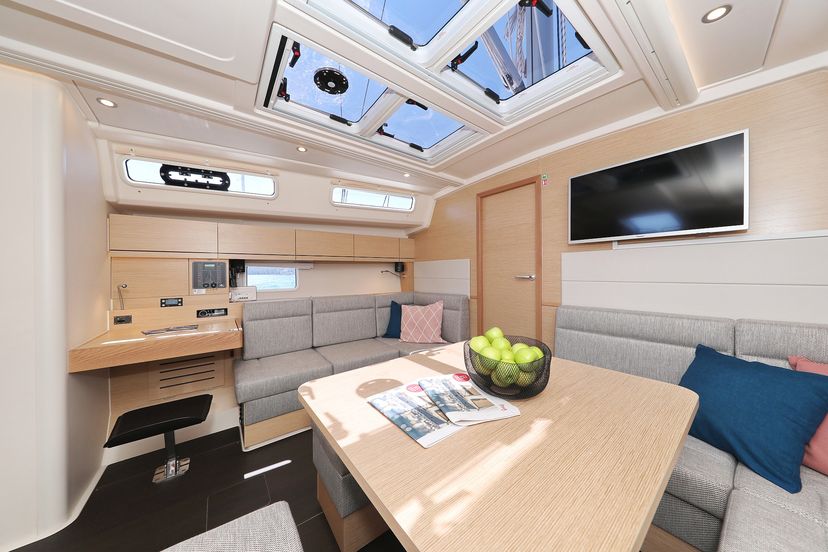 Hanse Yachts 45 One Life
