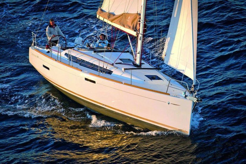 Jeanneau 38 Carelli
