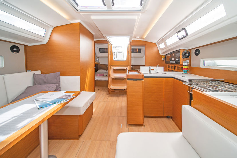 Jeanneau 410 Nami