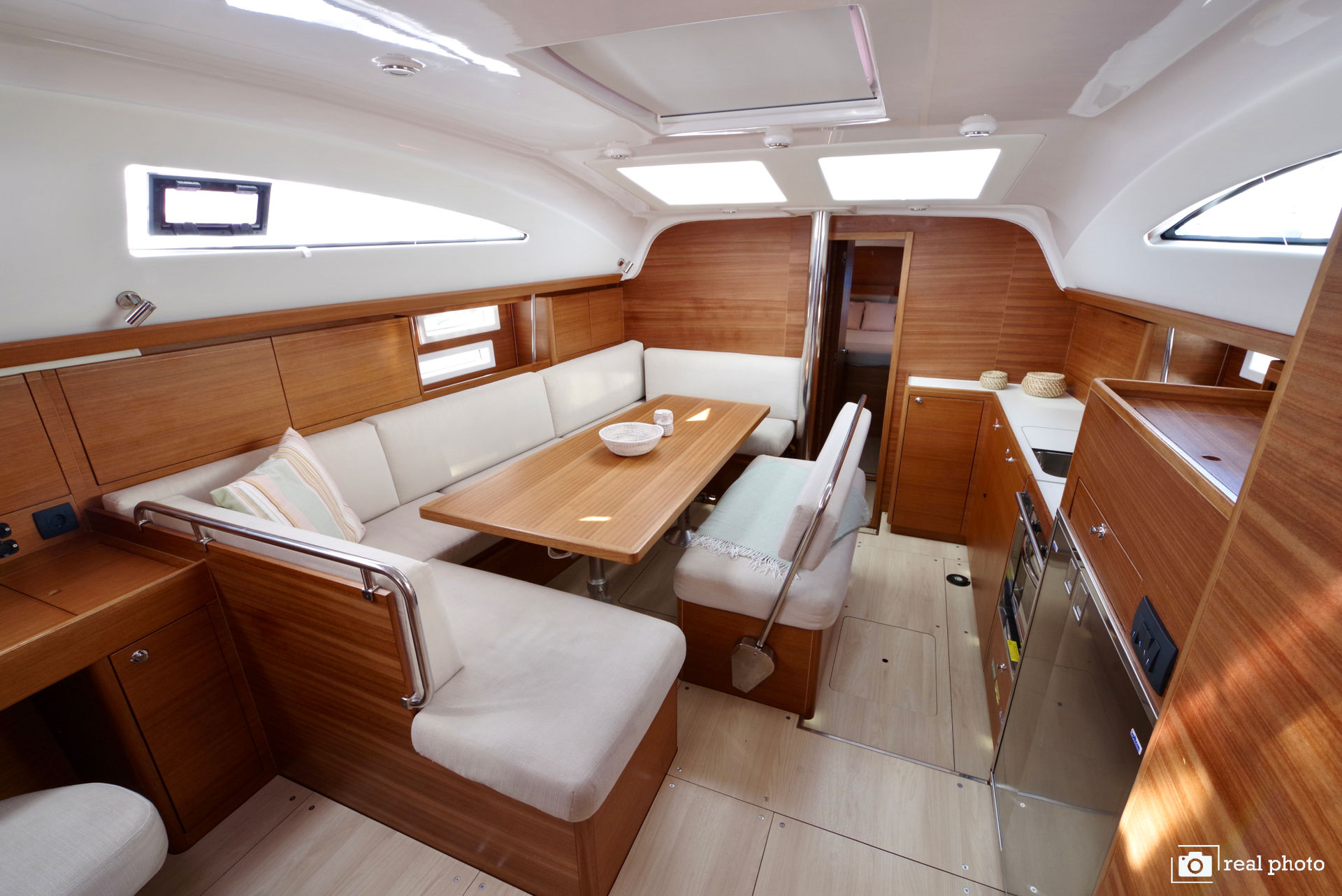 nausys-12901628-482157-p.JPG