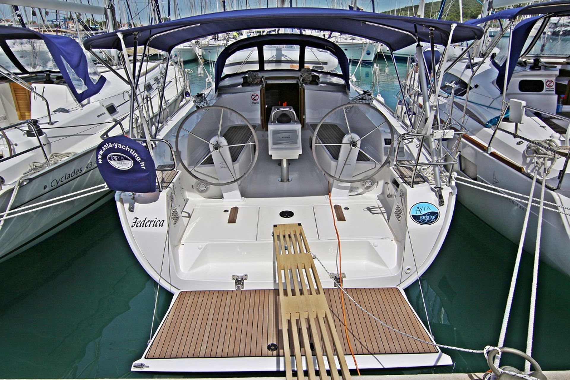 nausys-1291076-482145-n1.jpg