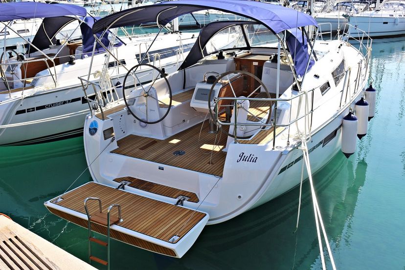 Bavaria Yachtbau 37 Julia
