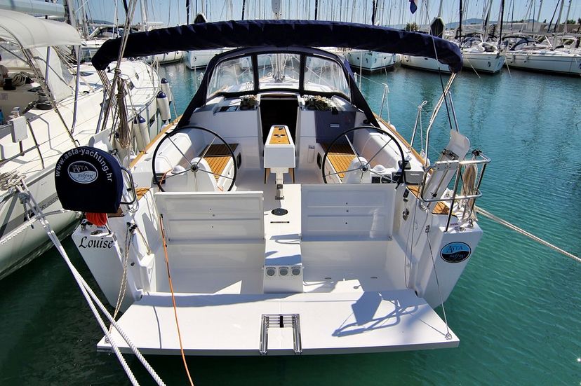 Dufour Yachts 38 Louise