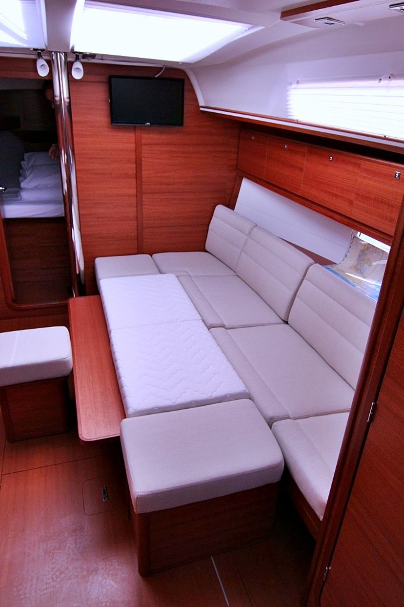 Dufour Yachts 38 Louise