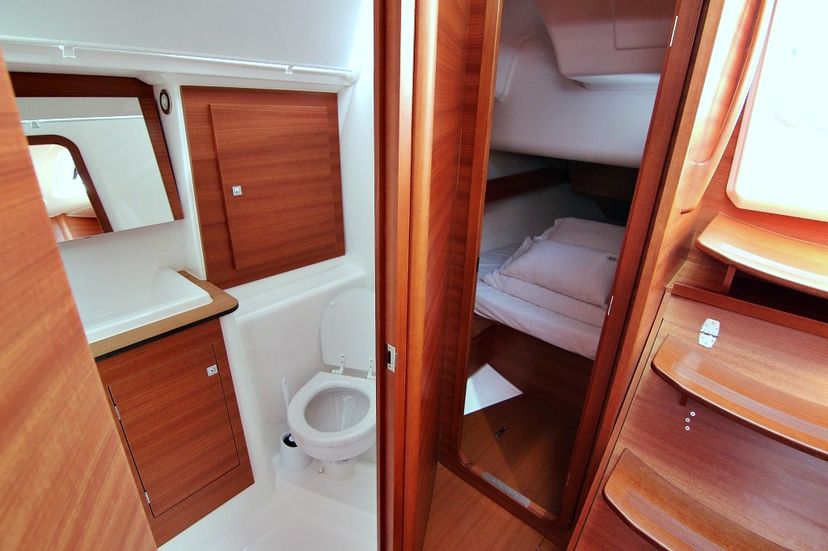 Dufour Yachts 38 Louise