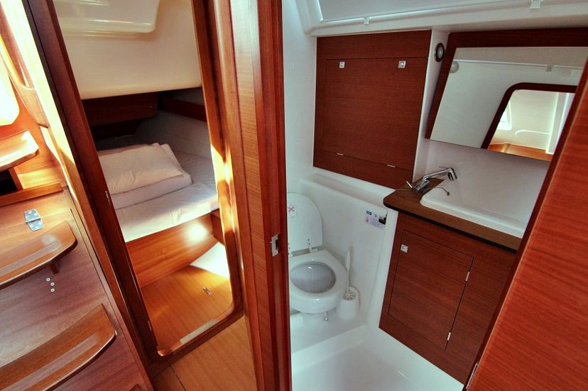Dufour Yachts 38 Louise
