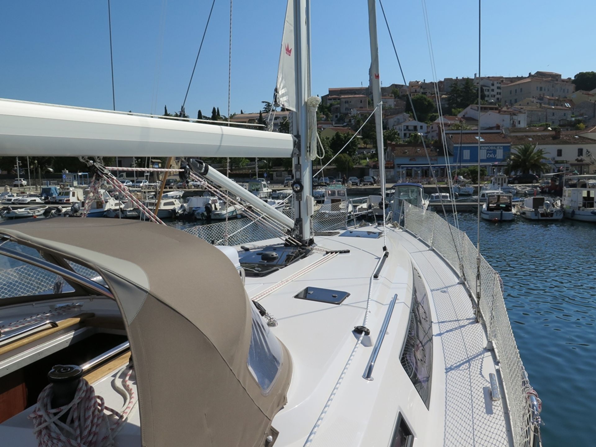 nausys-1295265-1294927-n1.JPG