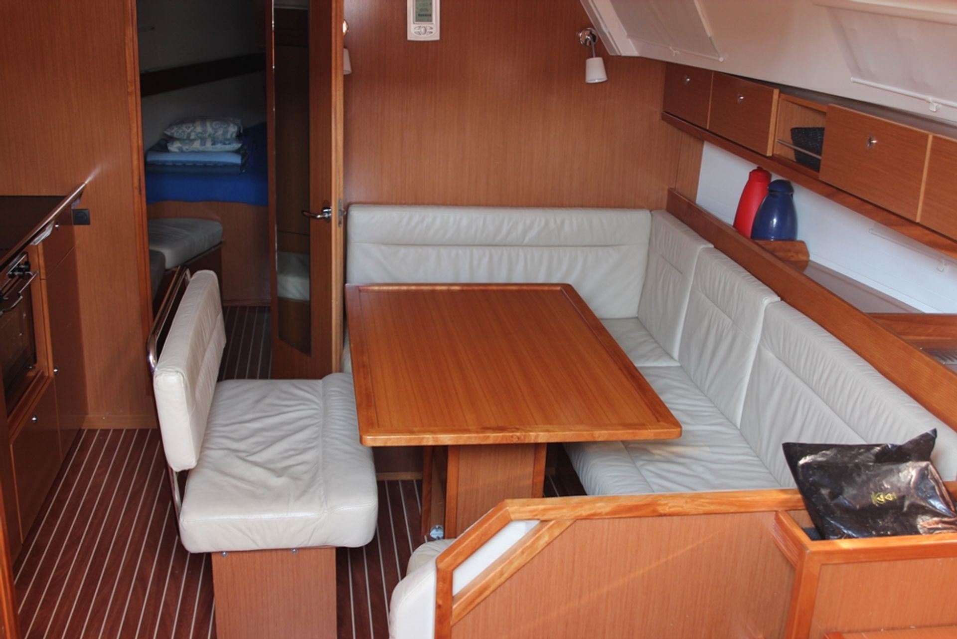 nausys-1295308-1294927-p.jpg