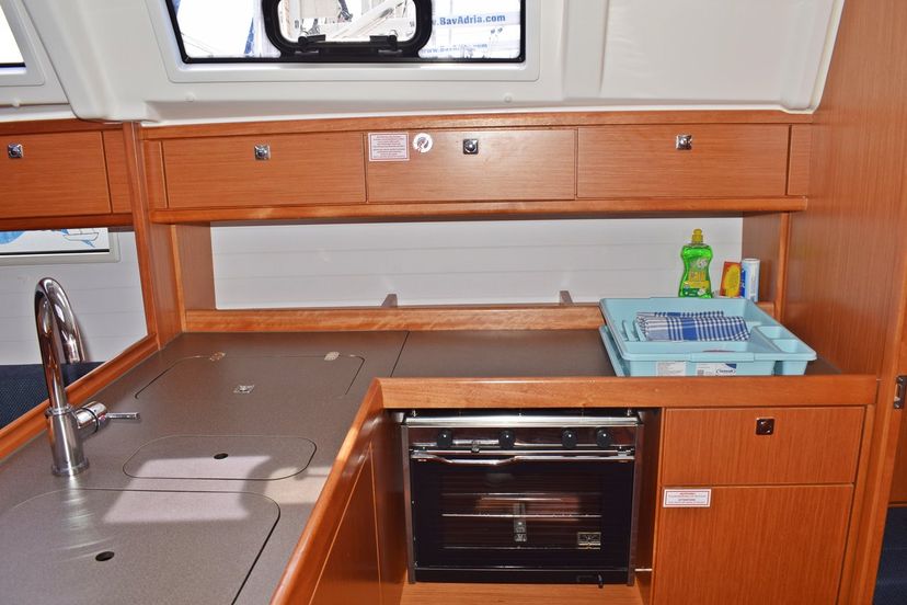 Bavaria Yachtbau 37 Zaklopatica
