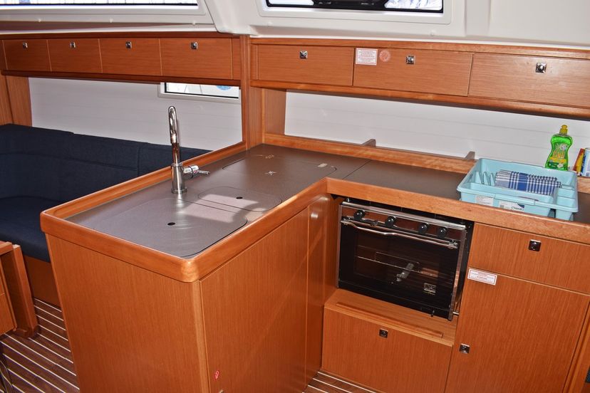 Bavaria Yachtbau 37 Zaklopatica