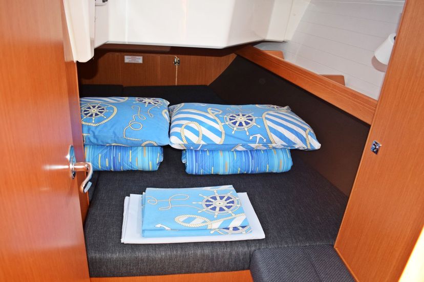 Bavaria Yachtbau 37 Zaklopatica