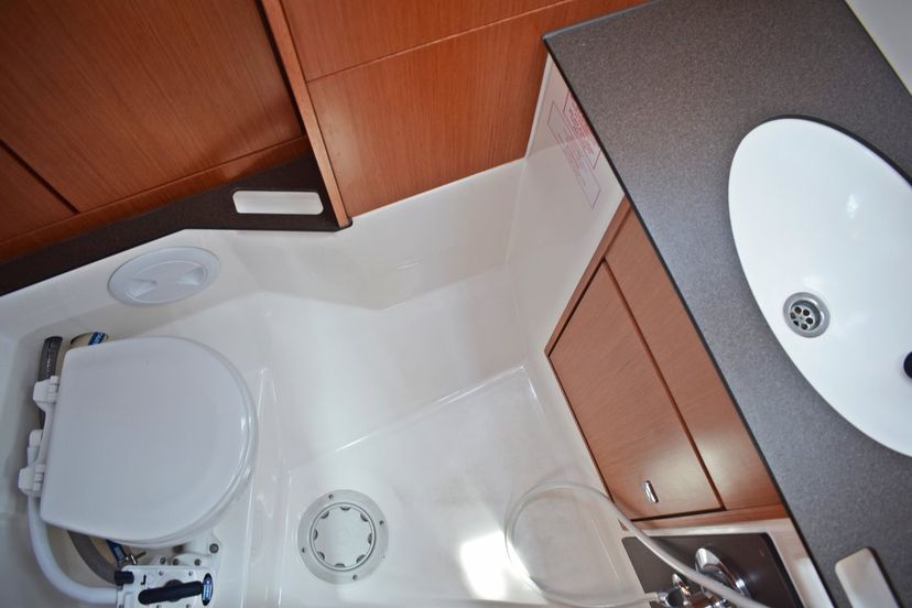 Bavaria Yachtbau 37 Zaklopatica