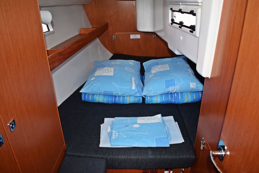 Bavaria Yachtbau CRUISER 33 Stončica