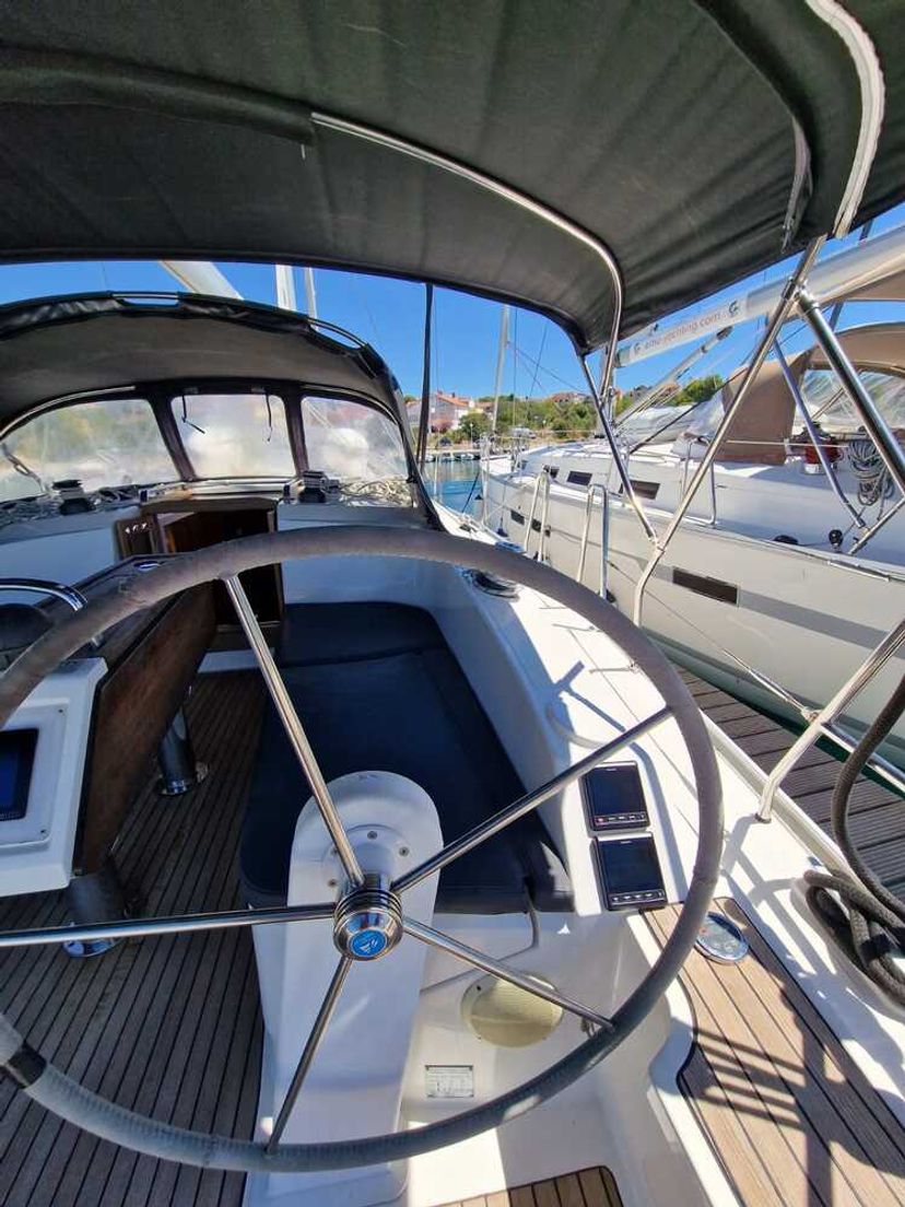 Bavaria Yachtbau 37 Polo