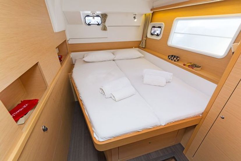 Lagoon 40 Callisto