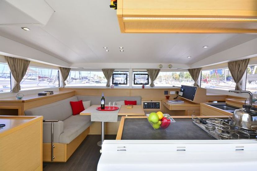 Lagoon 40 Callisto