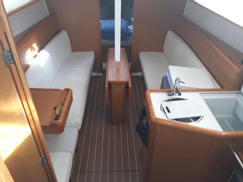Jeanneau 33 Omega