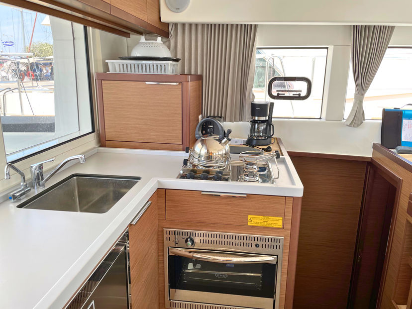 Lagoon 40 Drifter