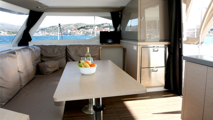 Fountaine Pajot 40 Leon