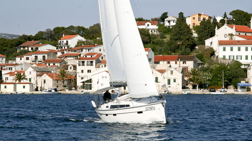 Bavaria Yachtbau CRUISER 41 Maestral