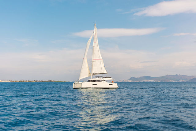 Fountaine Pajot 45 Night Breeze