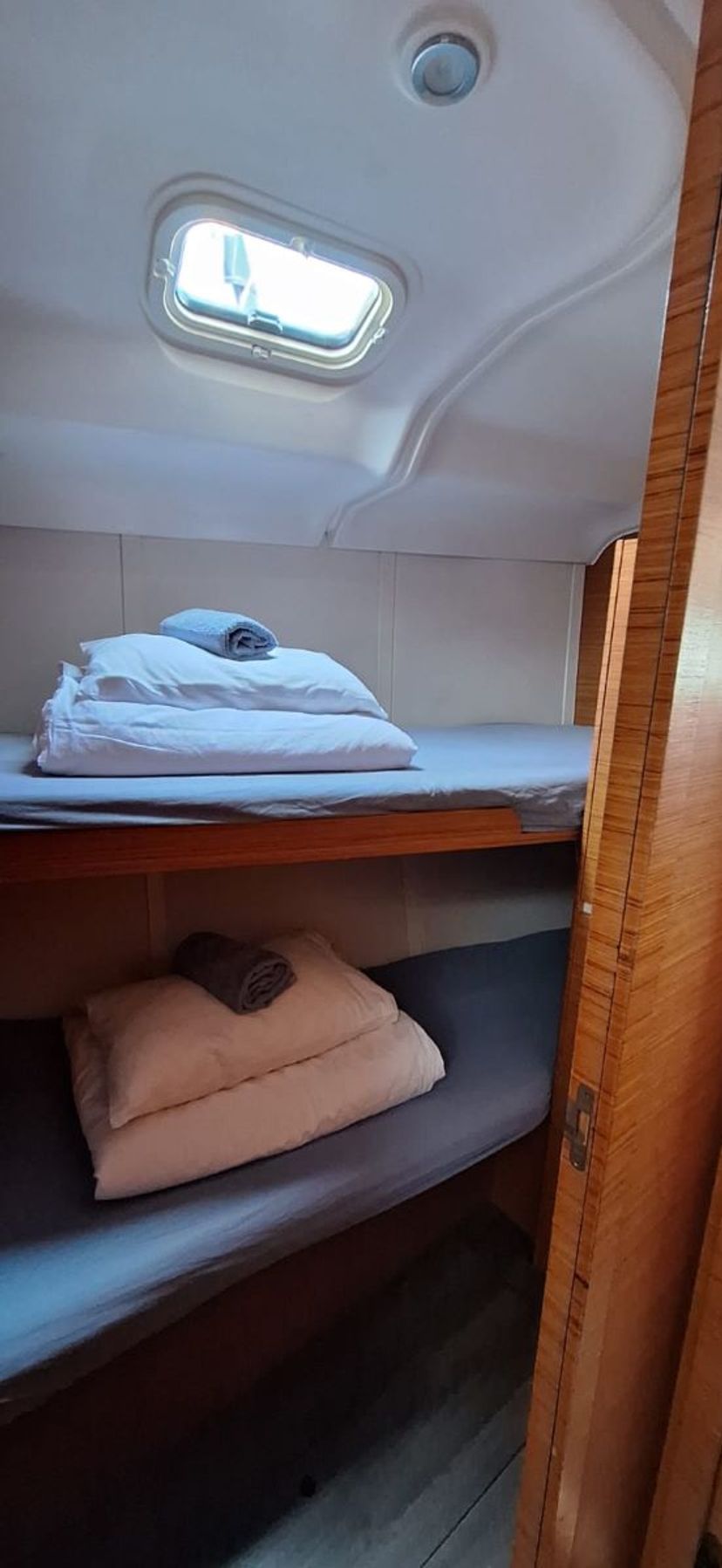 Elan 45 Lasta