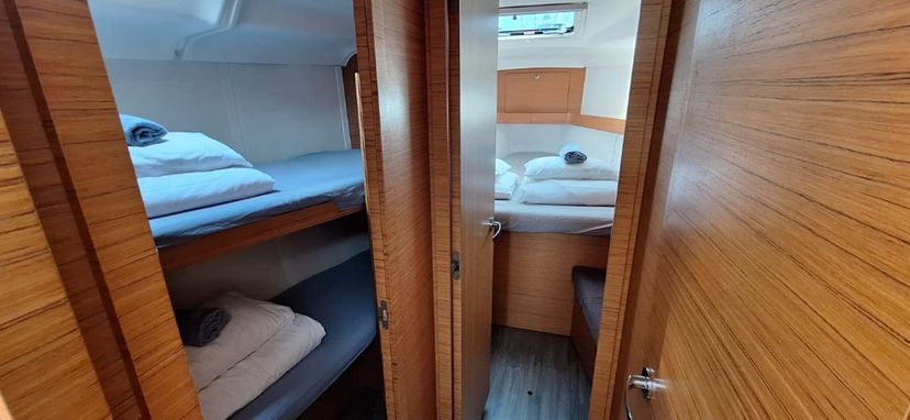 Elan 45 Lasta