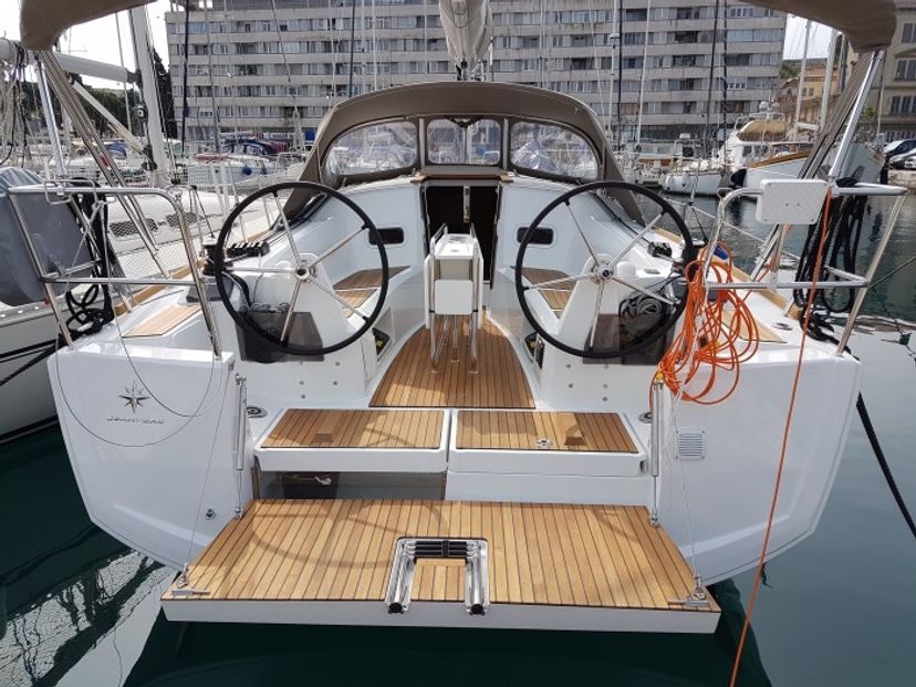 Jeanneau 49 Romana