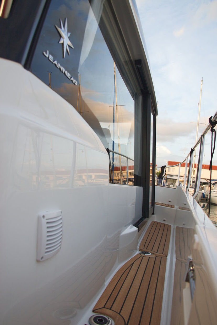 Jeanneau MERRY FISHER 1095 CarGO