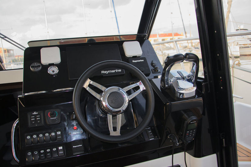 Jeanneau MERRY FISHER 1095 CarGO