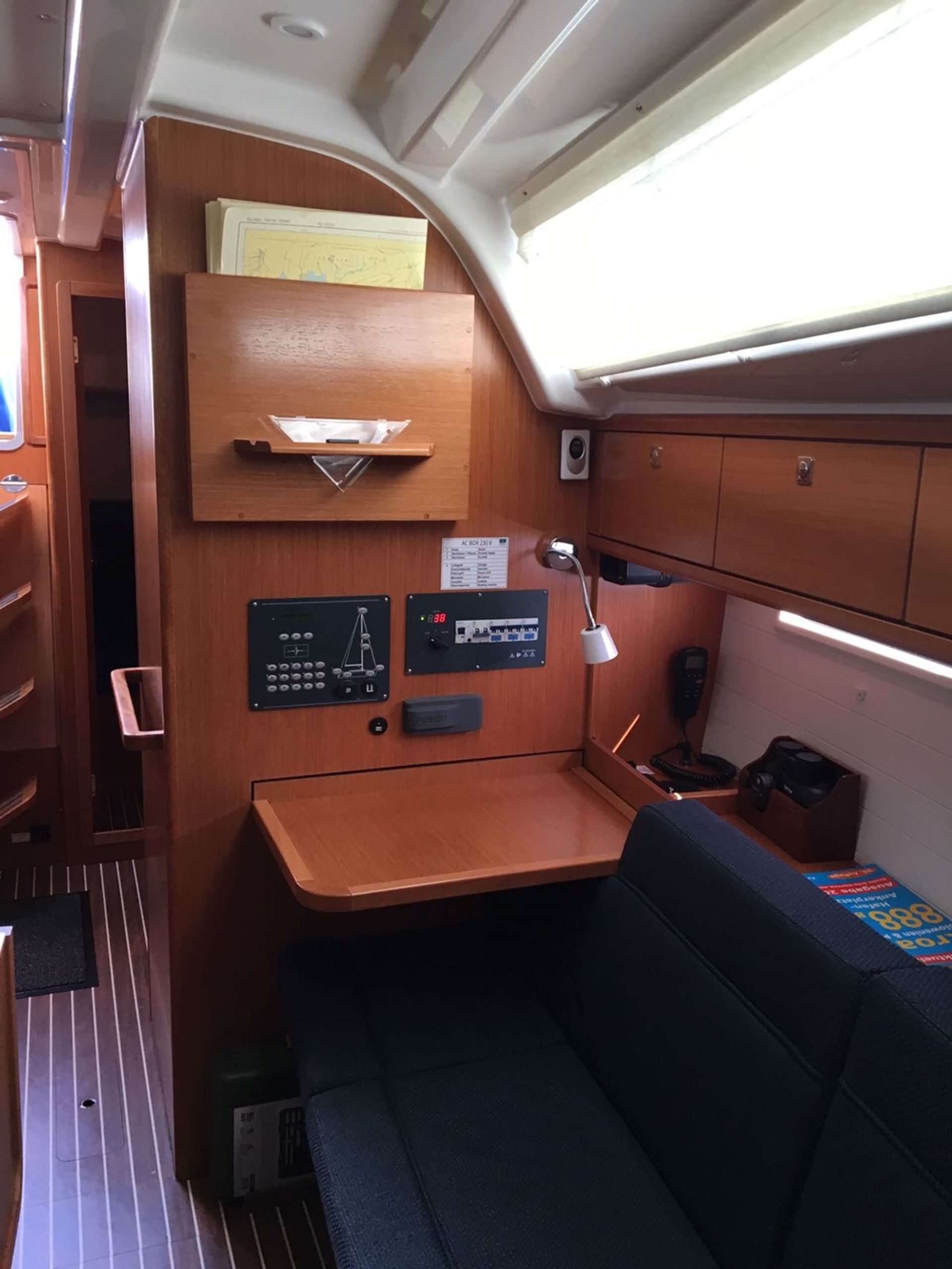 nausys-1532140-1294927-p1.JPG