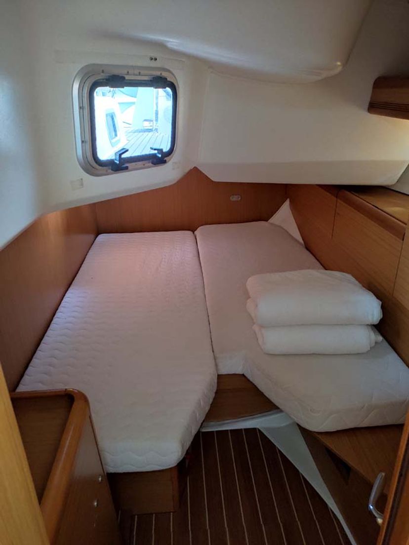 Jeanneau 44 Miss Elli
