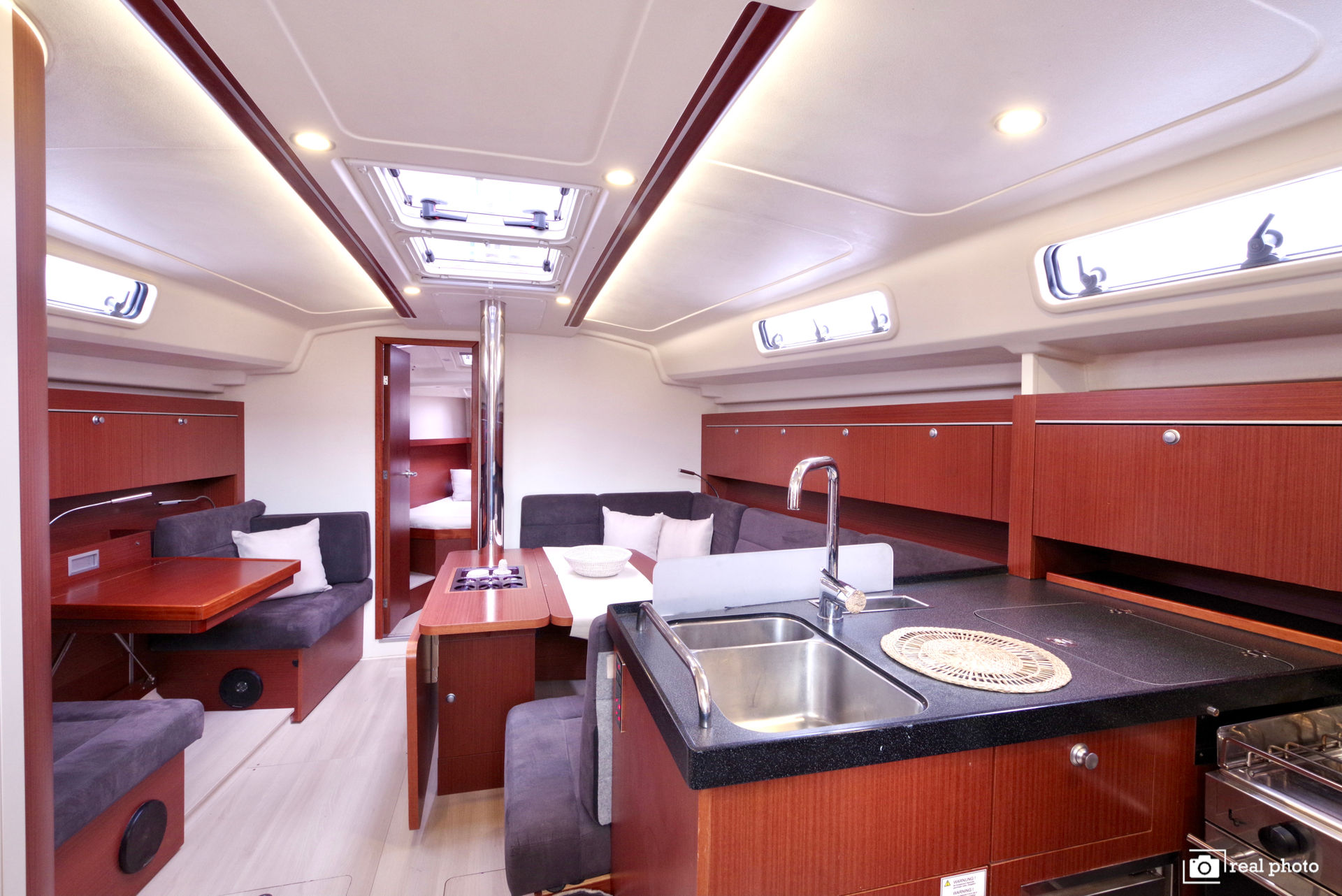 nausys-2173811-482157-p.JPG