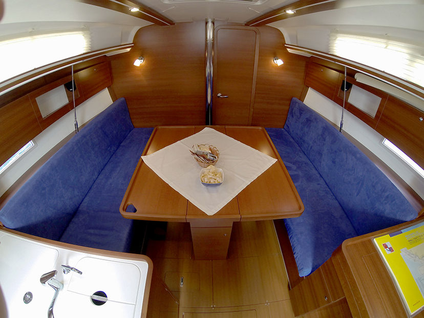 Dufour Yachts 33 Lara