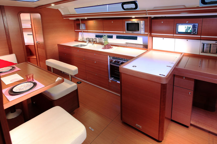 Dufour Yachts 33 Lara