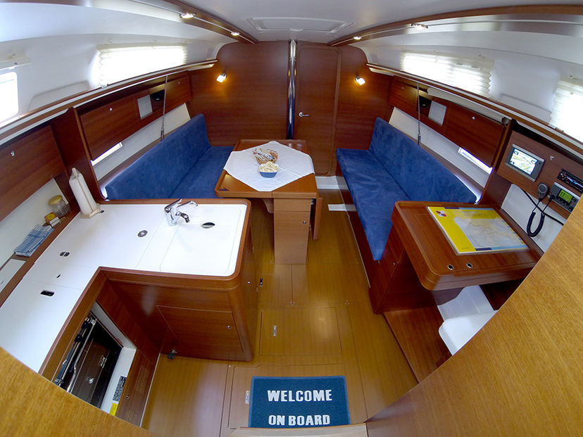Dufour Yachts 33 Lara