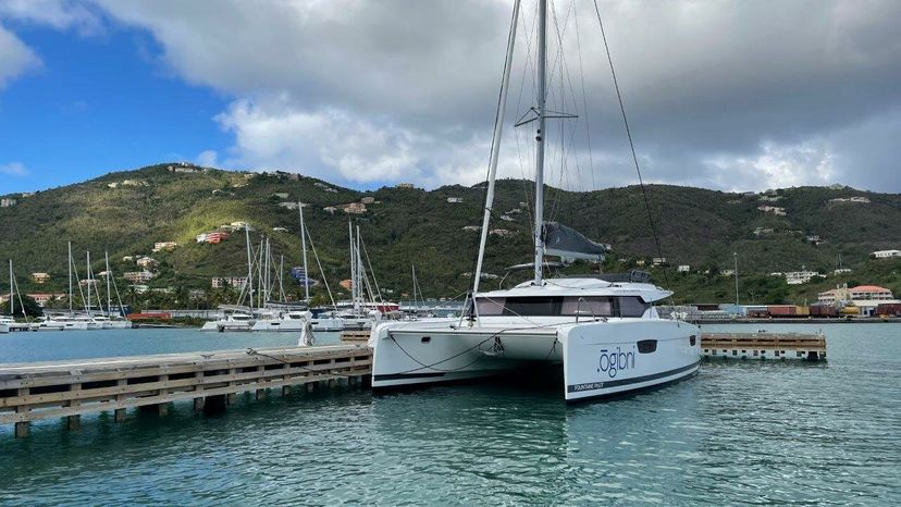 Fountaine Pajot 45 Ogibni
