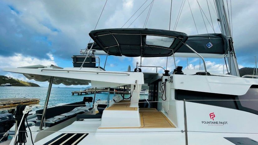 Fountaine Pajot 45 Ogibni