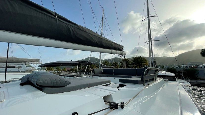 Fountaine Pajot 45 Ogibni