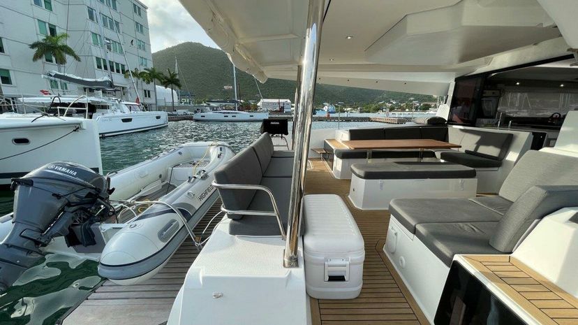 Fountaine Pajot 45 Ogibni