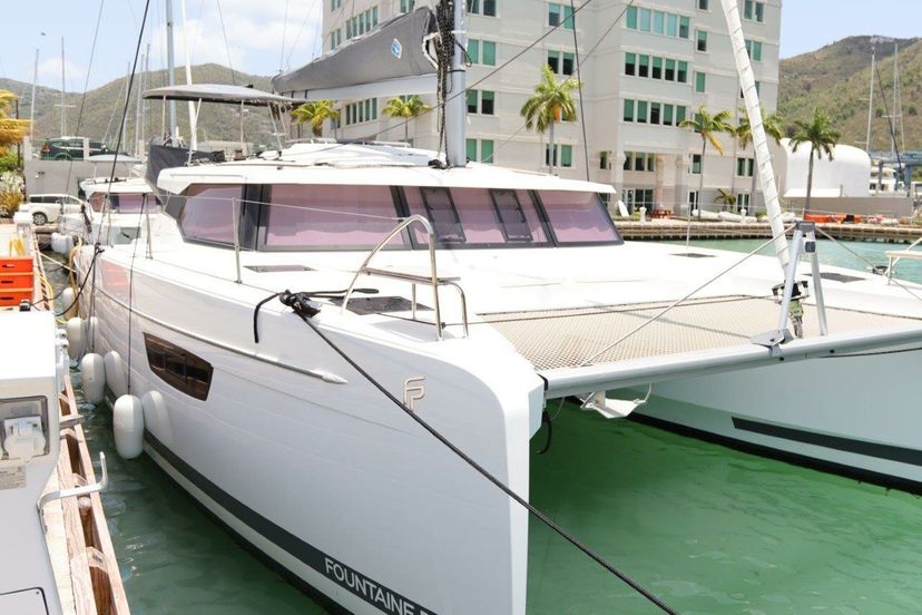 Fountaine Pajot 42 Time Thief
